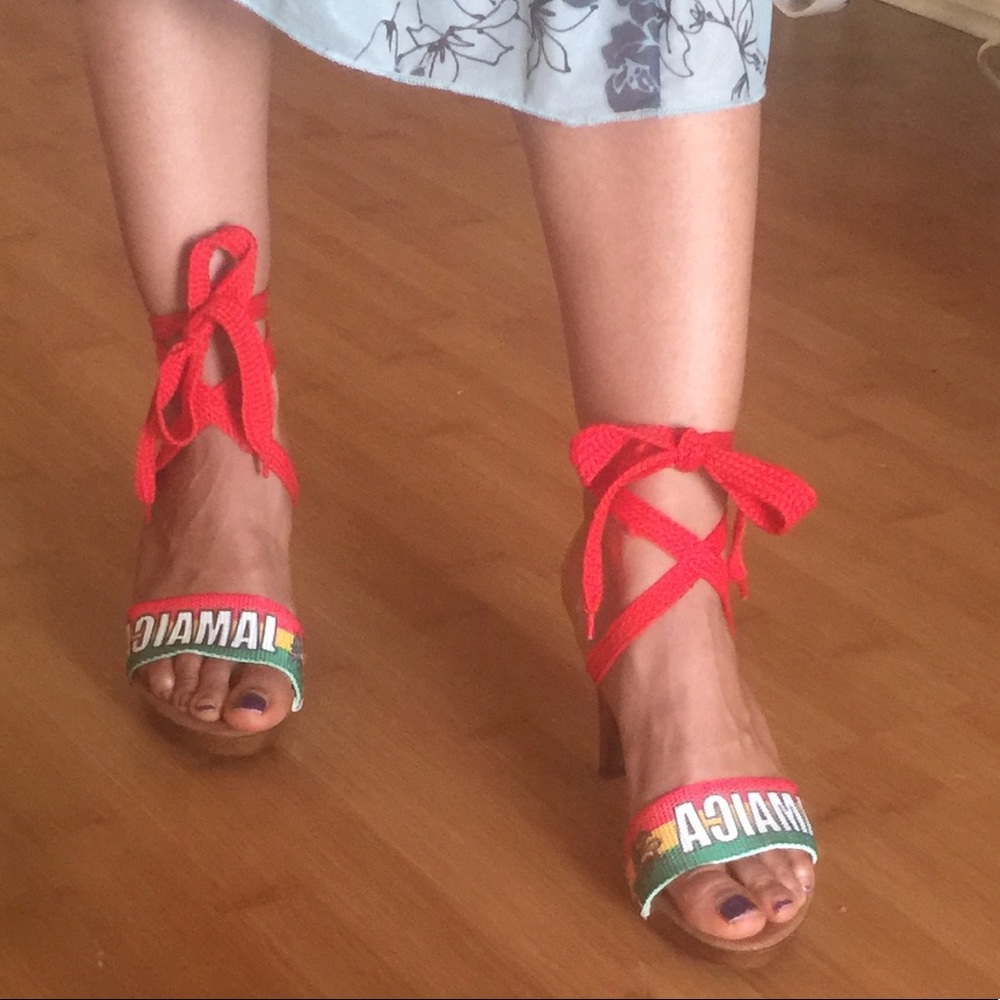 Jamaica 🇯🇲❤️ sandals heels! ❤️💚💛❤️💚💛